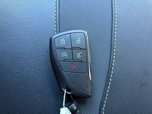 Used 2026 Chevrolet Traverse RS FWD image 40
