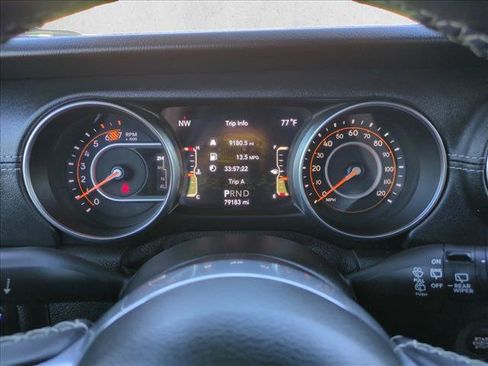 Used 2020 Jeep Wrangler Unlimited Sahara AWD/4WD image 11