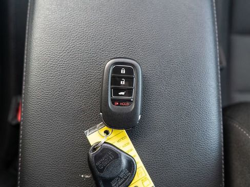 Used 2025 Honda CR-V LX image 30