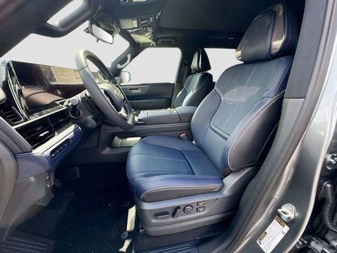 New 2026 INFINITI QX80 4WD w/ Sport Exterior Package image 22