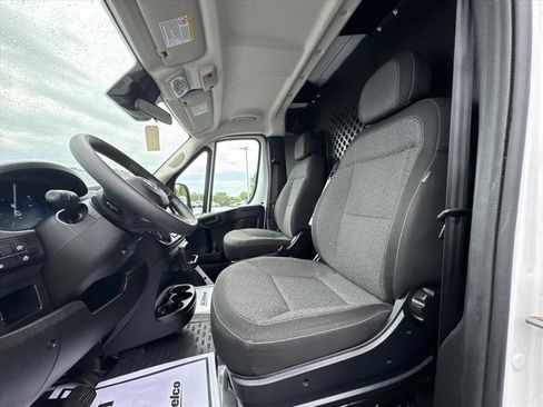 Used 2025 RAM ProMaster 2500 w/ U-Haul Equipment Group FWD image 15
