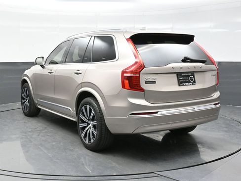 Used 2024 Volvo XC90 B5 Core image 5