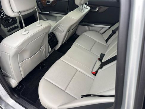 Used 2015 Mercedes-Benz GLK 350 4MATIC image 20