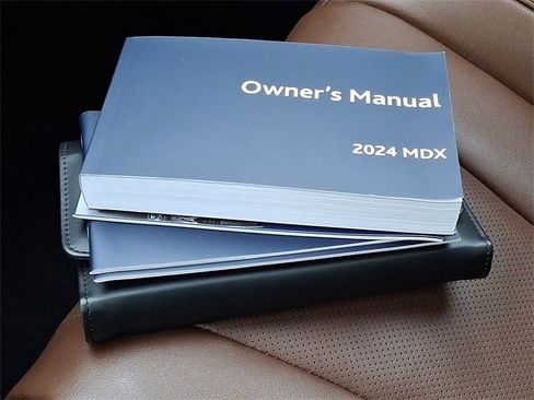 Used 2024 Acura MDX SH-AWD w/ Technology Package image 32