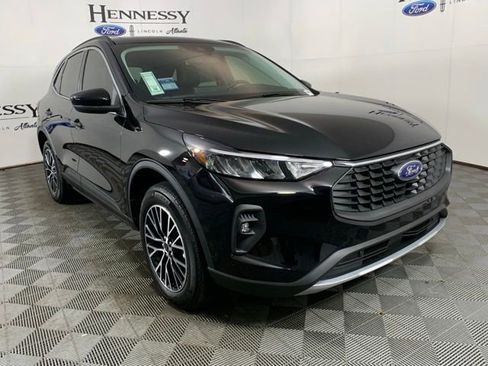 Used 2025 Ford Escape SE image 11