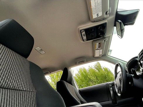 Used 2024 Toyota 4Runner TRD Off-Road image 22