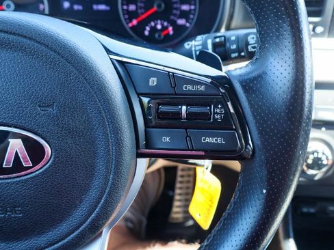 Used 2020 Kia Sportage S image 16