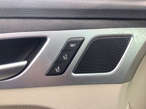 Used 2015 Hyundai Genesis 3.8 w/ Option Group 04 image 24