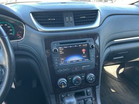 Used 2015 Chevrolet Traverse LT w/ Style and Technology Package AWD/4WD image 13