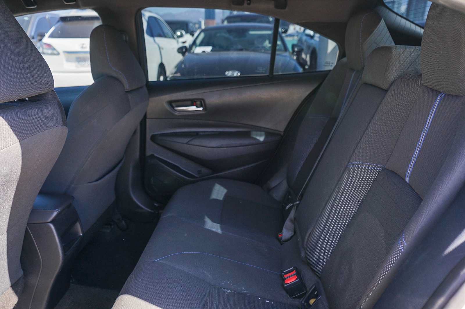 Used 2020 Toyota Corolla SE w/ Carpet Mat Package (TMS) FWD image 12