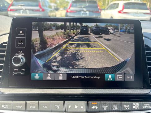 New 2026 Honda Odyssey Touring image 23