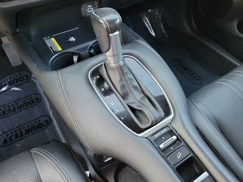 Used 2023 Honda HR-V EX-L image 22