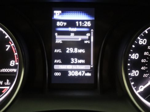 Used 2024 Toyota Camry SE image 37