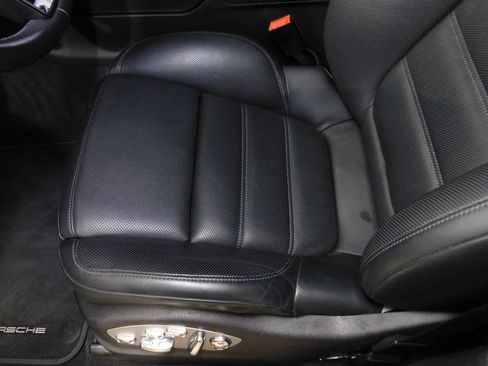 Used 2021 Porsche Macan GTS AWD/4WD image 31