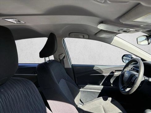 Used 2025 Toyota Camry LE image 22