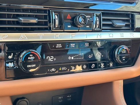 New 2026 Nissan Pathfinder Platinum AWD/4WD image 34
