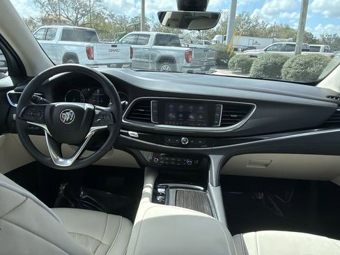 Used 2024 Buick Enclave Avenir image 26