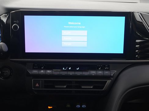 Used 2025 Toyota Camry XSE image 15