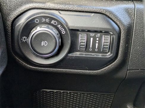 Used 2018 Jeep Wrangler Unlimited Sport S image 18