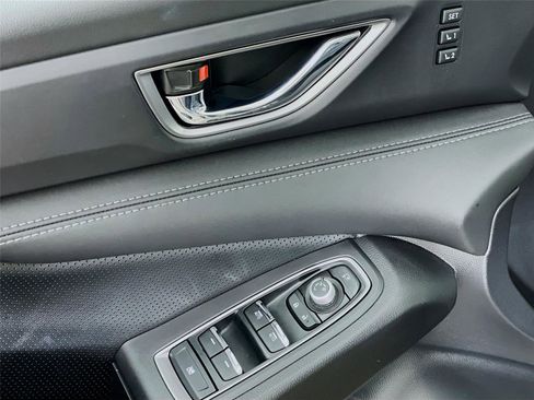 Certified 2025 Subaru Ascent Limited image 22