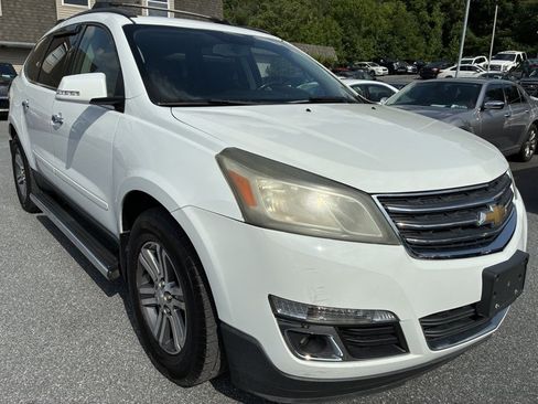 Used 2016 Chevrolet Traverse LT w/ Traveler's Package AWD/4WD image 1