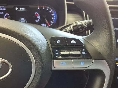 Used 2022 Hyundai Tucson SEL FWD image 16