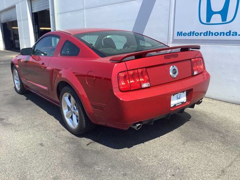 Used 2008 Ford Mustang GT Premium RWD image 4