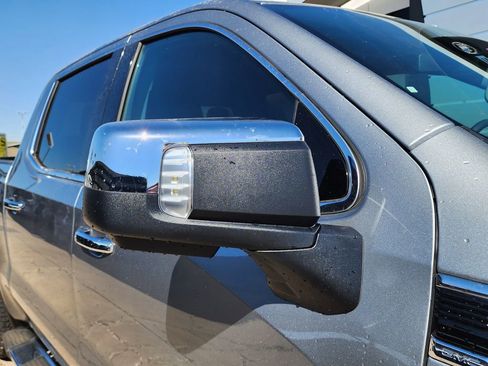 New 2026 GMC Sierra 1500 SLT image 12