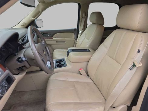 Used 2011 Chevrolet Tahoe LT w/ Luxury Package image 24