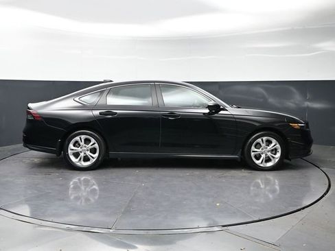 Used 2024 Honda Accord LX image 4