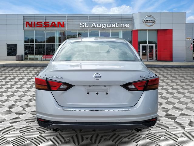 Certified 2021 Nissan Altima 2.5 SR w/ SR Premium Package FWD image 3