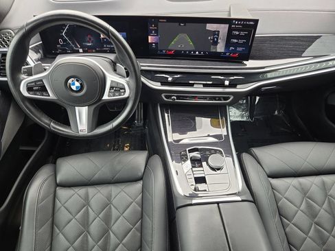 Used 2025 BMW X5 xDrive40i w/ M Sport Package AWD/4WD image 26