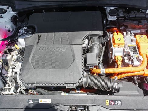 Certified 2023 Hyundai Elantra Limited FWD image 34