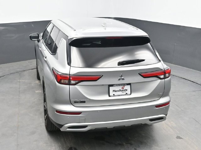 Used 2024 Mitsubishi Outlander SE AWD/4WD image 29