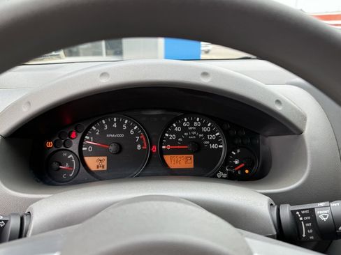 Used 2020 Nissan Frontier SV w/ Midnight Edition Floor Mats image 17