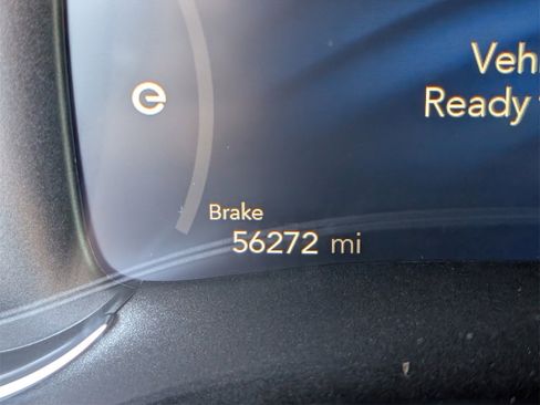 Used 2024 Chrysler Pacifica Limited image 13