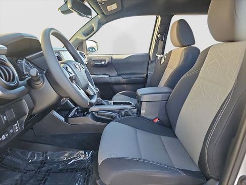 Certified 2023 Toyota Tacoma TRD Off-Road image 16