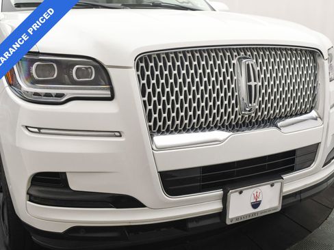 Used 2022 Lincoln Navigator Reserve image 28