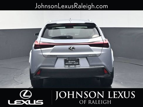Used 2026 Lexus UX 300h FWD image 8