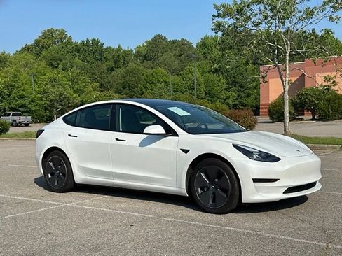 Used 2021 Tesla Model 3 Standard Range Plus RWD image 7