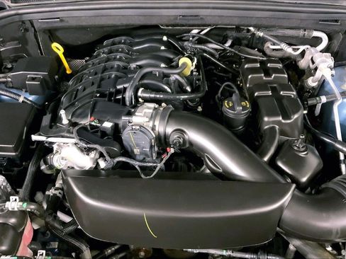 Used 2025 Dodge Durango GT AWD/4WD image 10