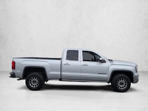Used 2016 GMC Sierra 1500 SLE w/ SLE Value Package image 4