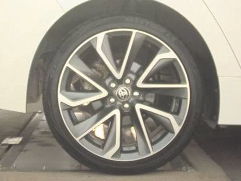 Used 2021 Toyota Corolla SE FWD image 14