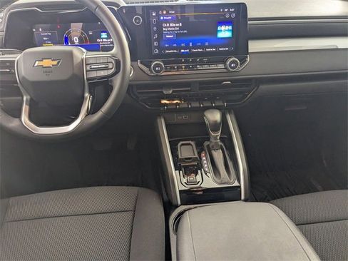 Used 2024 Chevrolet Colorado LT w/ LT Convenience Package image 23