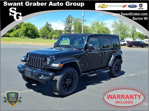 Used 2022 Jeep Wrangler Unlimited Sahara AWD/4WD image 1