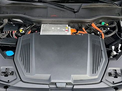 Used 2021 Audi e-tron Premium Plus w/ Premium Plus Package image 9