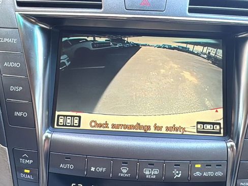 Used 2009 Lexus LS 460 RWD image 16