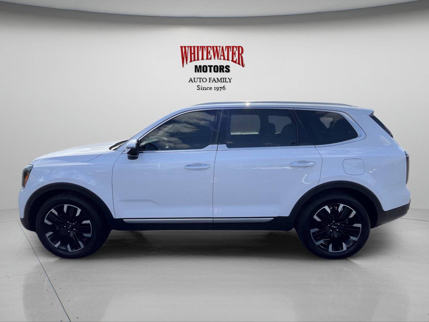 Used 2023 Kia Telluride SX Prestige AWD/4WD image 3