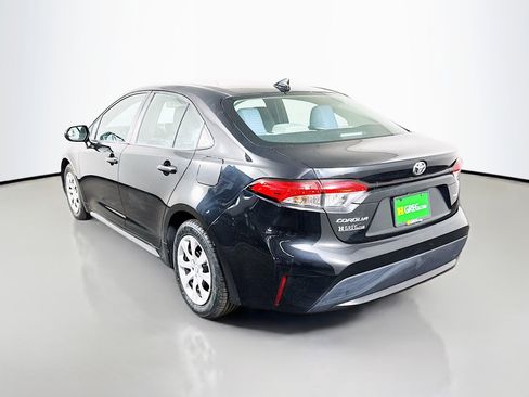 Used 2020 Toyota Corolla LE image 7