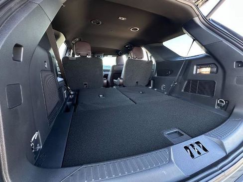 New 2026 Ford Explorer Platinum image 33